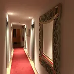罗莎别墅酒店 3*