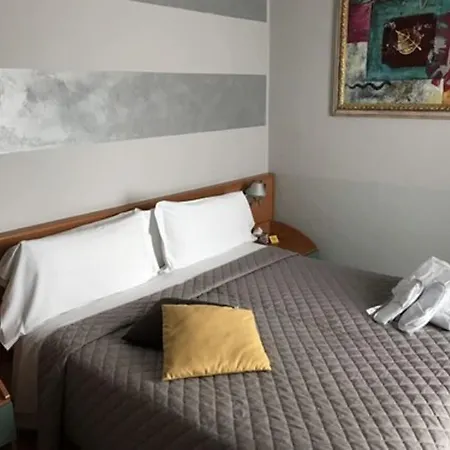 Rosa 3* Sirmione