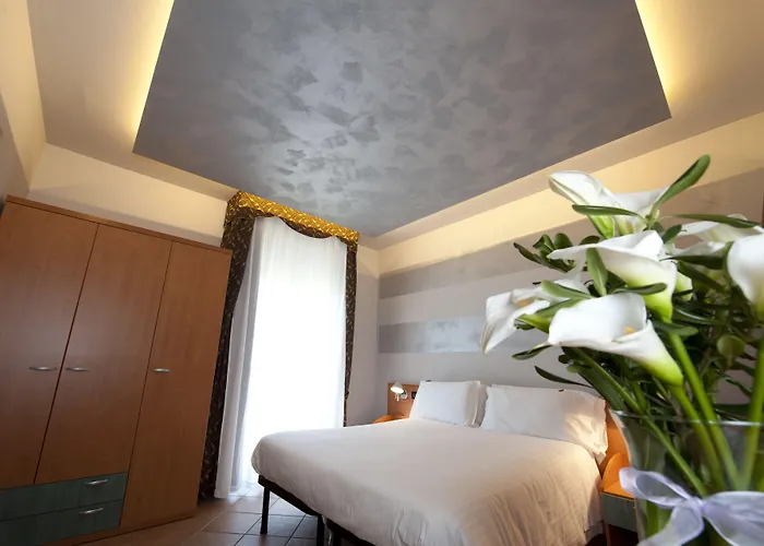 Rosa Hotel 3*