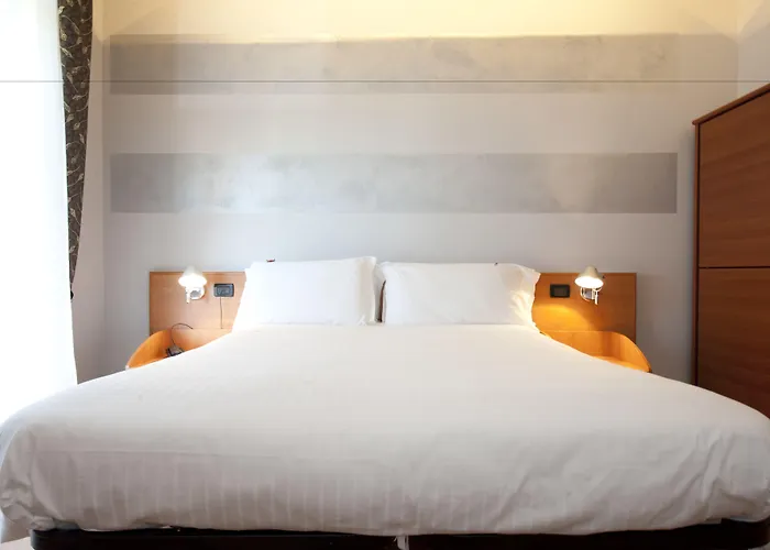 Rosa Hotel 3*